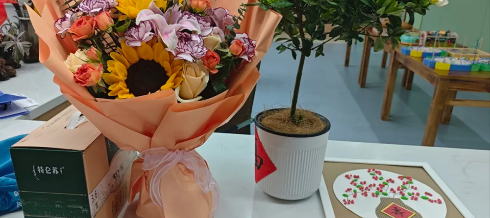 学雷锋送温暖，鄞州第二实验中学学子情暖慧康幸福里康养